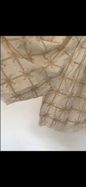 RitaNoTiara Cream vintage embroidery anglais Bermuda shorts OOAK