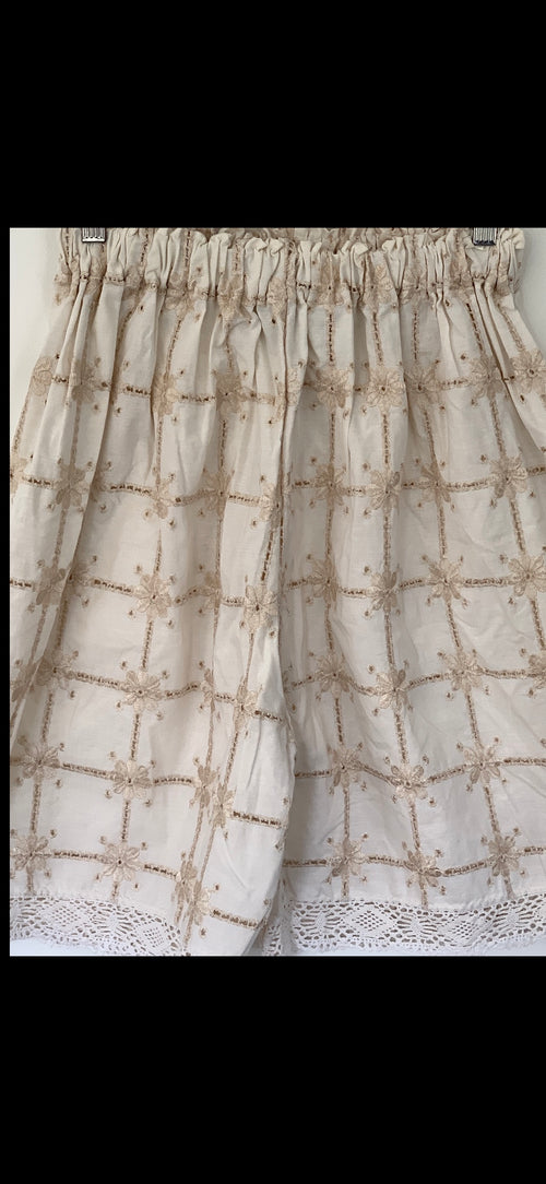 RitaNoTiara Cream vintage embroidery anglais Bermuda shorts OOAK