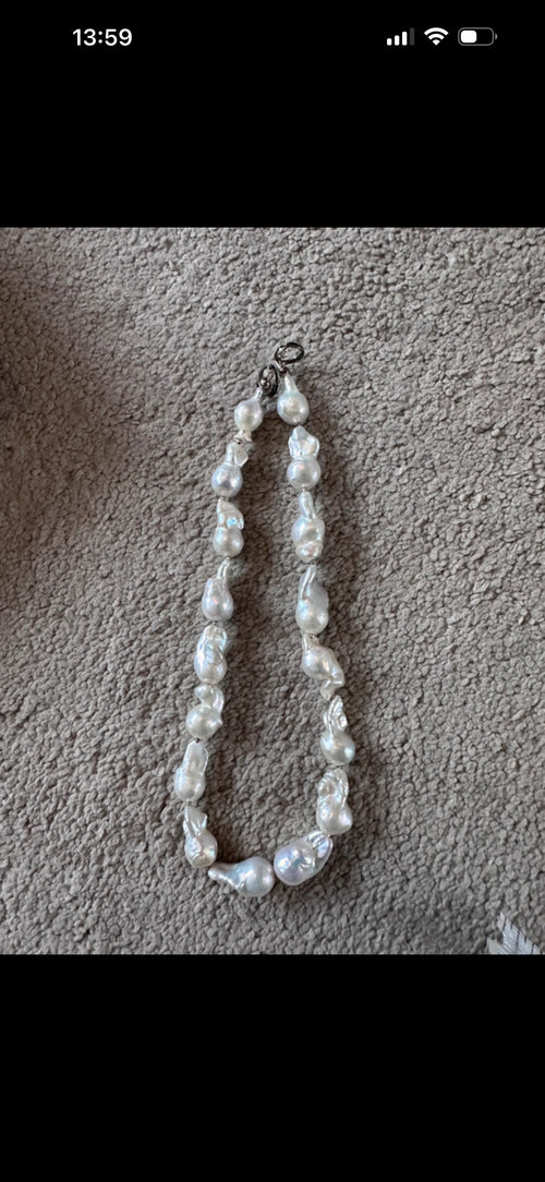 New white Edison pearl choker needs ties attaching.