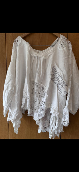 RitaNoTiara White linen artist calligraphy shirt