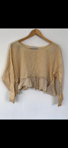 RitaNoTiara Cream voile frill  top