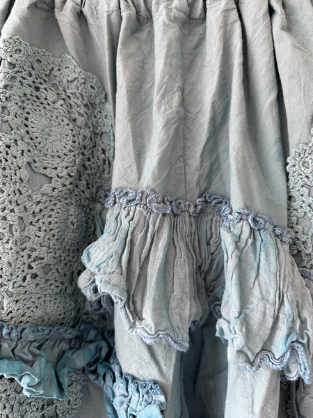 RitaNoTiara Teal cropped Eudora crochet patched pants
