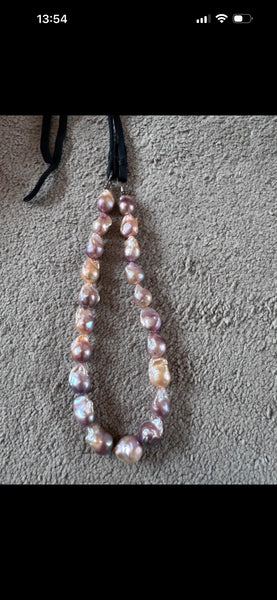 Baroque Edison Pearls iridescent necklace pinks new adjustable length