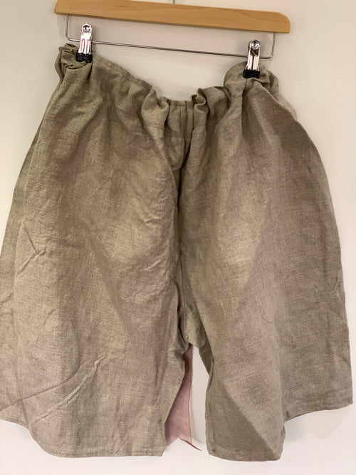 RitaNoTiara Natural Linen Bermuda Shorts