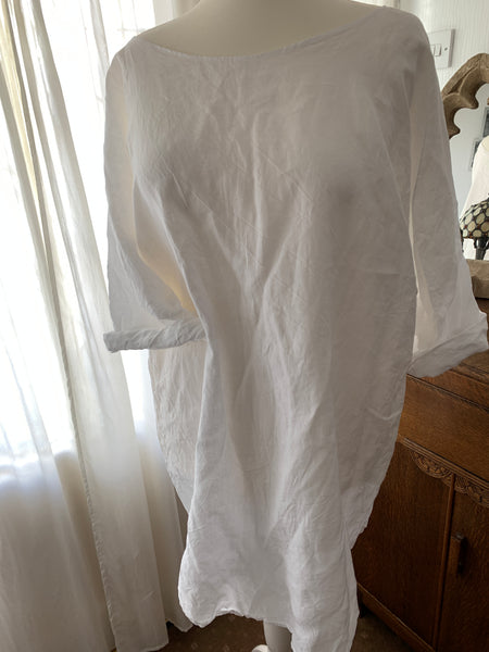 Curve Hem  White Linen Top